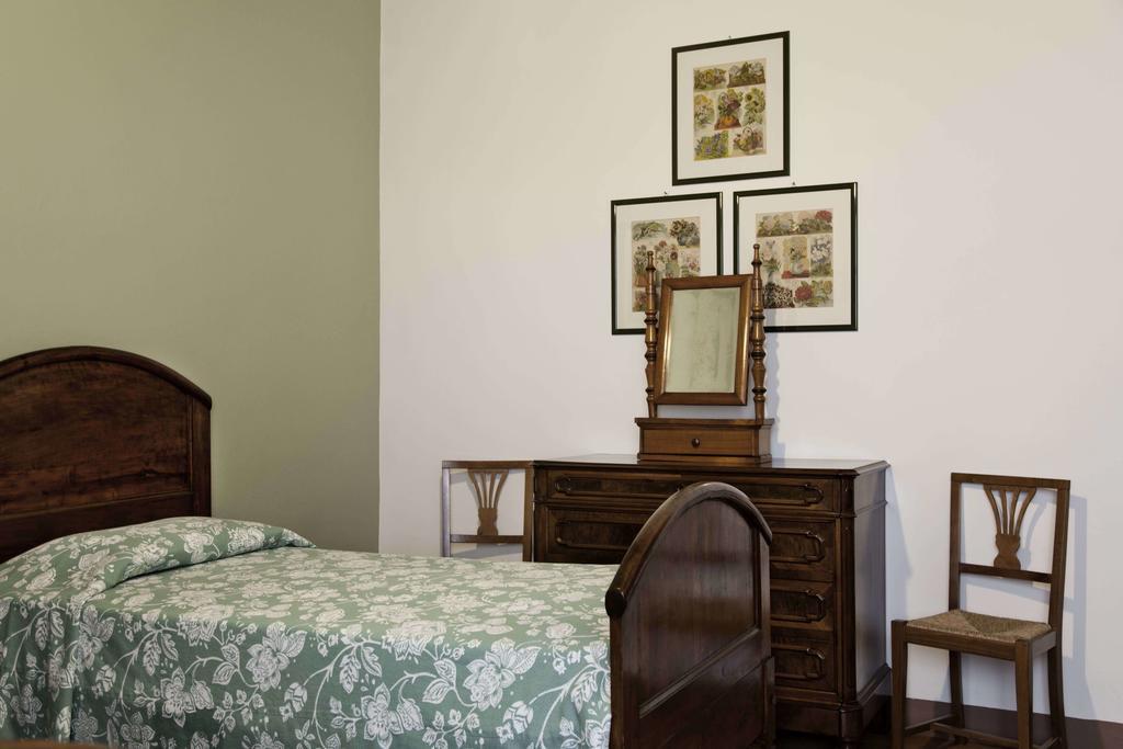 체레토구이디 Tenuta Di Colle Alberti Agriturismo 빌라 객실 사진
